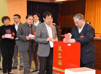 投票现场（二）